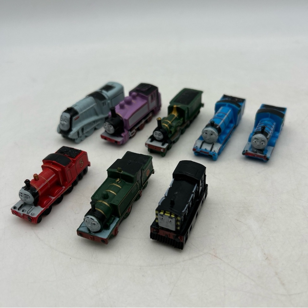 Lot Of 8-Gullane Thomas The Tank & Friends PVC Figures Cake Topper Toys 2-2 1/2”